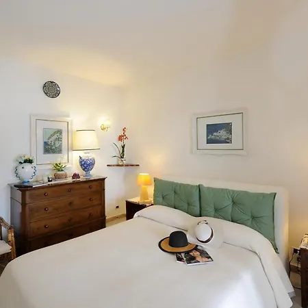 Hotel Oliver - Breathtaking Small Pool 14 Sqm Hydromassage On The Rock - Coast 4*