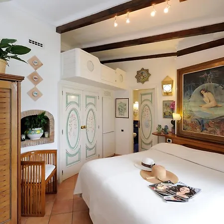 Oliver - Breathtaking Small Pool 14 Sqm Hydromassage On The Rock - Coast Villa *