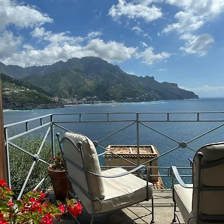 Oliver - Breathtaking Small Pool 14 Sqm Hydromassage On The Rock - Coast *