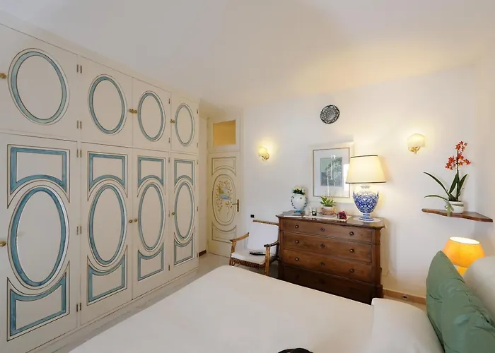 Oliver - Breathtaking Small Pool 14 Sqm Hydromassage On The Rock - Coast *