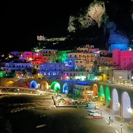 Villa Oliver - Breathtaking Small Pool 14 Sqm Hydromassage On The Rock - Coast Amalfi